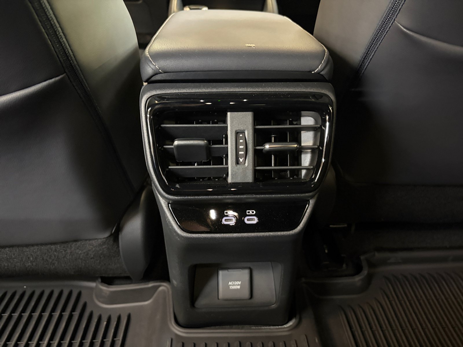 Used 2026 Lexus RZ 450e AWD w/ Technology Package image 32