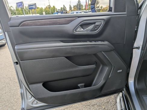 Used 2024 Chevrolet Tahoe LT AWD/4WD image 10