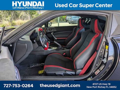 Used 2019 Toyota 86 TRD SE RWD image 16