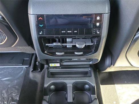 New 2025 Jeep Grand Cherokee L Limited w/ Luxury Tech Group II image 10