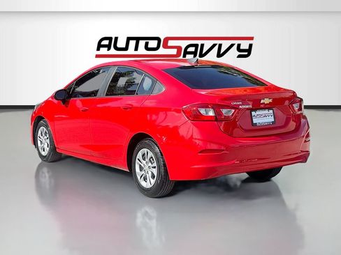 Used 2019 Chevrolet Cruze LS FWD image 5