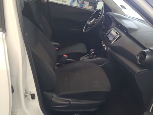 Used 2024 Nissan Kicks S FWD image 8