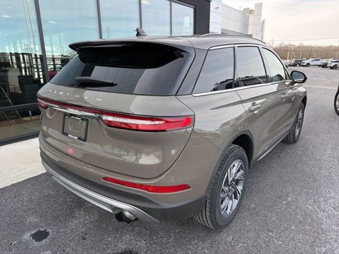 New 2026 Lincoln Corsair Premiere image 3