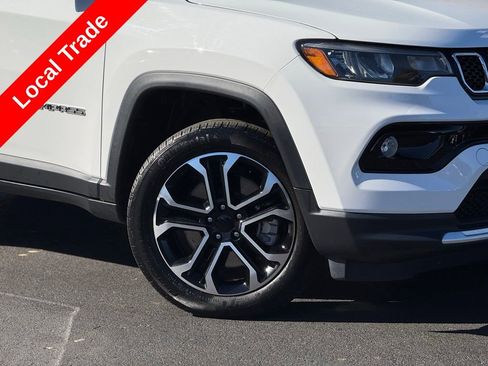 Used 2023 Jeep Compass Limited image 5