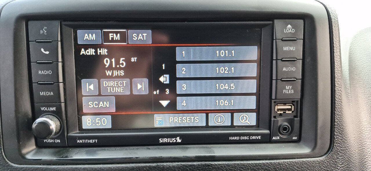 Used 2017 Dodge Grand Caravan SXT FWD image 23