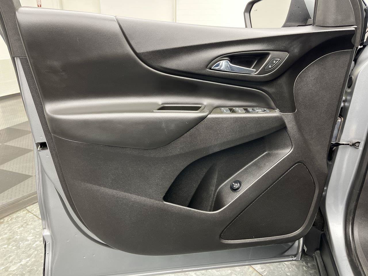 Certified 2024 Chevrolet Equinox LT w/ LPO, Floor Liner Package AWD/4WD image 8