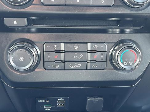 Used 2015 Ford F150 XLT w/ Equipment Group 302A Luxury image 31