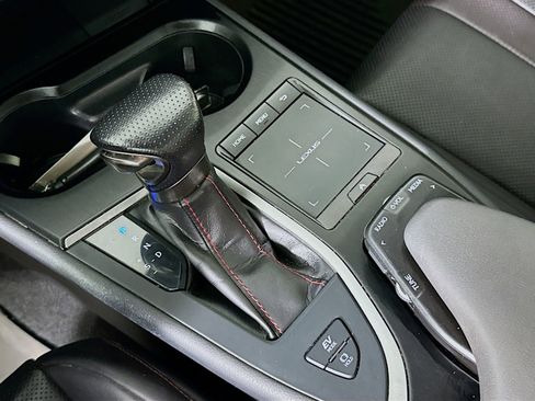 Used 2019 Lexus UX 250h F Sport w/ F Sport Premium Package AWD/4WD image 16
