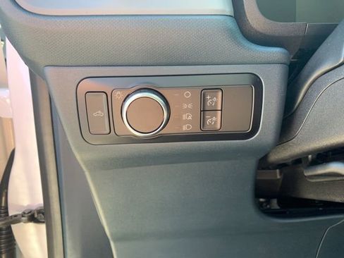 New 2026 Ford Maverick XL image 23