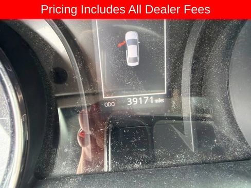 Used 2020 Toyota Camry SE FWD image 6