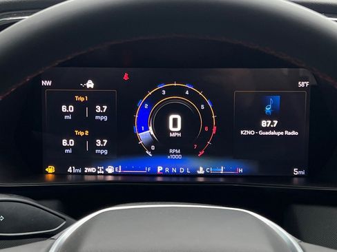 New 2025 Chevrolet Colorado Z71 w/ Midnight Edition image 29