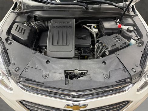 Used 2016 Chevrolet Equinox LTZ w/ Enhanced Convenience Package image 9