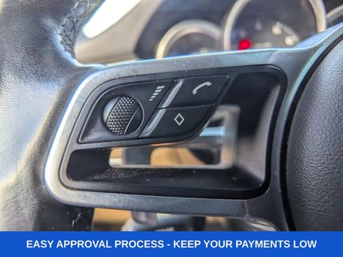 Used 2018 Porsche Macan image 33