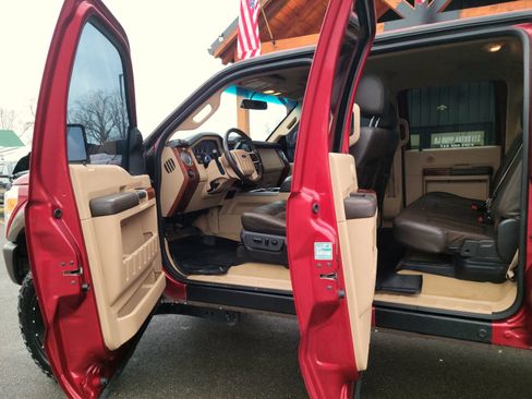 Used 2015 Ford F250 King Ranch w/ FX4 Off-Road Package image 7