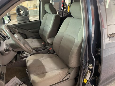 Used 2018 Nissan Frontier SV w/ Value Truck Package RWD image 10