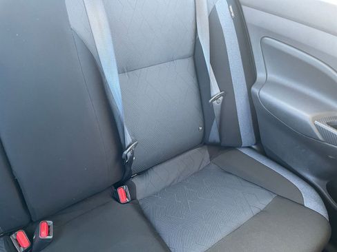 Used 2025 Nissan Versa SV image 36