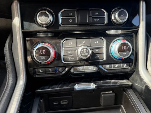 Used 2021 GMC Yukon Denali AWD/4WD image 26