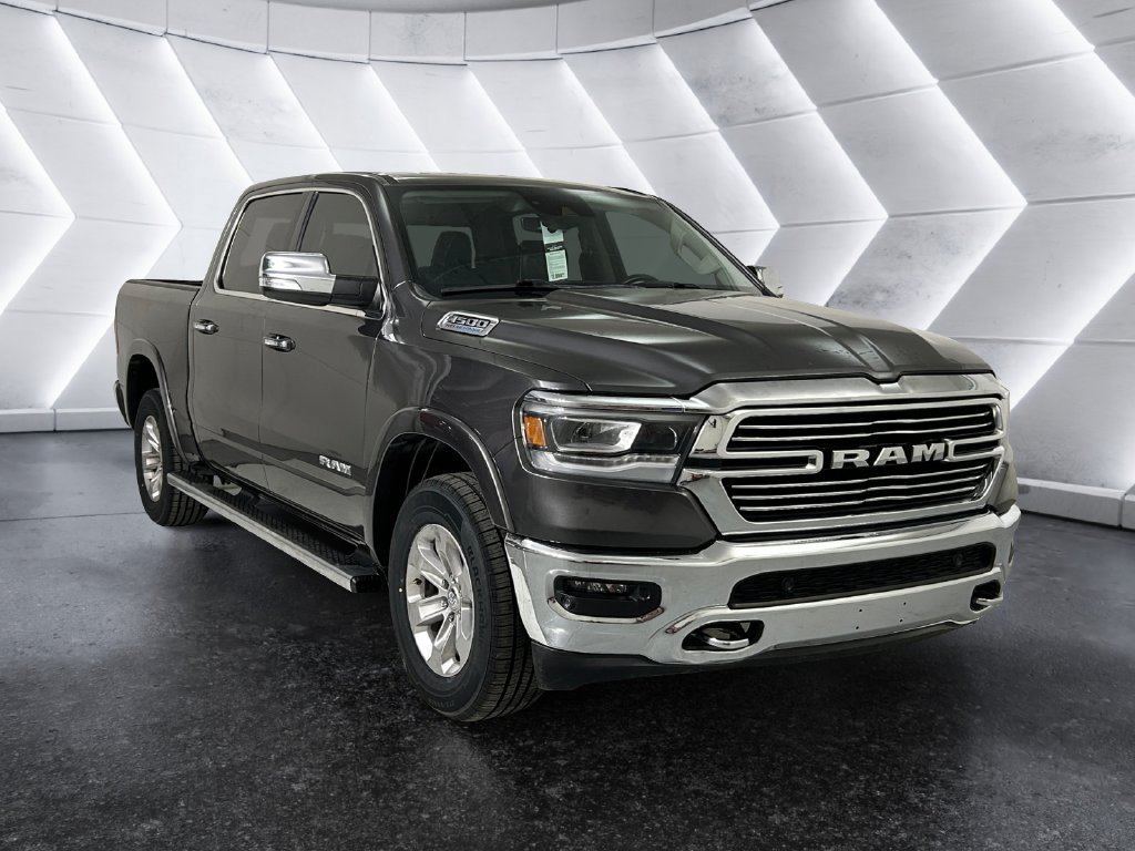Used 2022 RAM 1500 Laramie AWD/4WD image 1