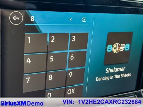 Used 2024 Volkswagen Atlas Cross Sport SE image 27