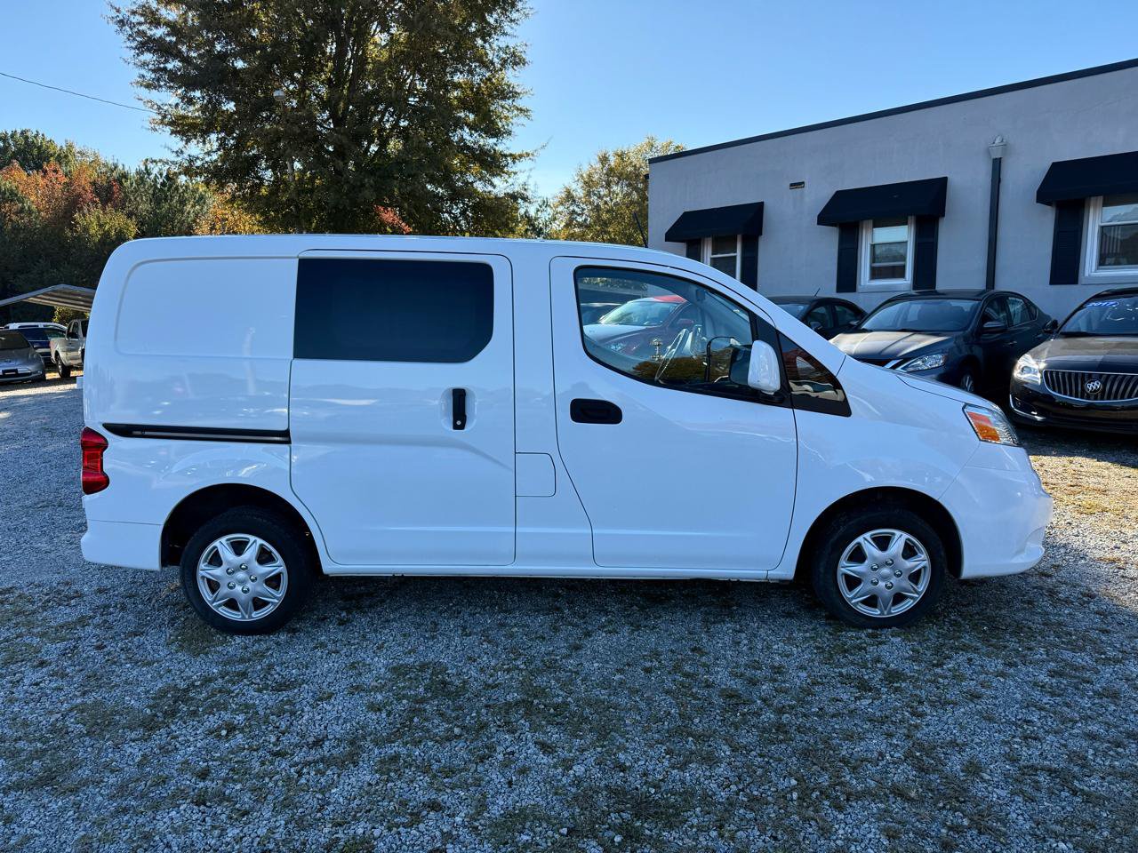 Used 2020 Nissan NV200 SV w/ Sliding Glass Door Package FWD image 4