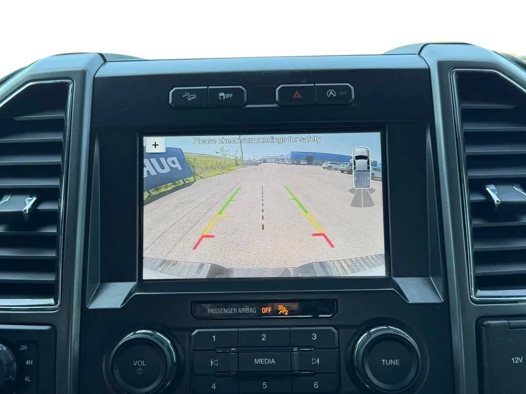 Used 2018 Ford F150 XLT w/ Equipment Group 302A Luxury AWD/4WD image 9