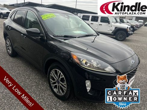 Used 2022 Ford Escape SEL image 1