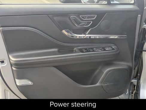 Certified 2023 Lincoln Corsair AWD w/ Equipment Group 101A image 13