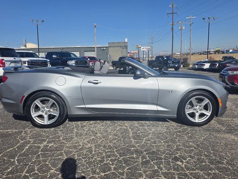 Used 2023 Chevrolet Camaro LT image 8