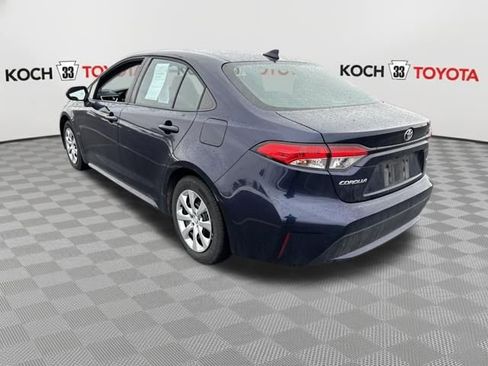 Used 2021 Toyota Corolla LE image 6