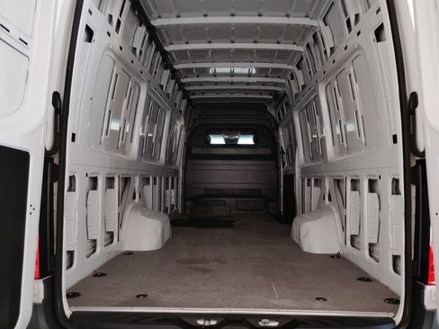 Used 2023 Mercedes-Benz Sprinter 3500 image 14