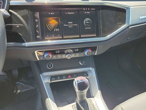 New 2025 Audi Q3 2.0T Premium image 23