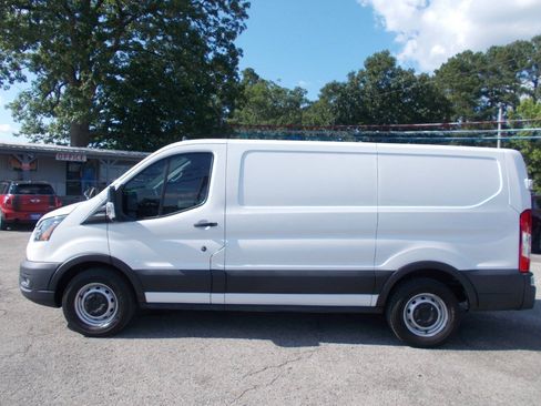 Used 2020 Ford Transit 150 Low Roof RWD image 19