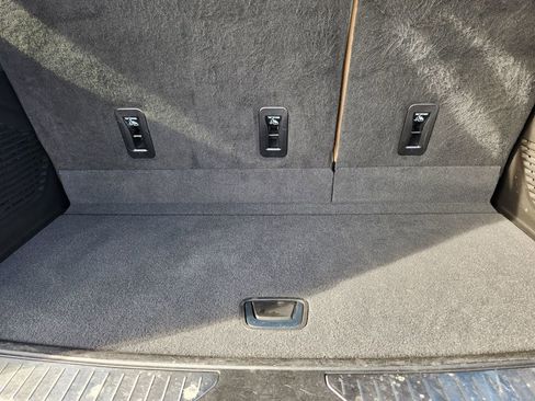 Used 2023 Chevrolet Tahoe Premier w/ Premium Package image 32