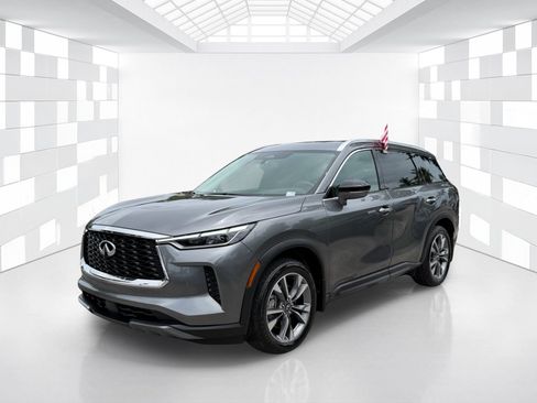 Used 2022 INFINITI QX60 Luxe w/ Cargo Package FWD image 3