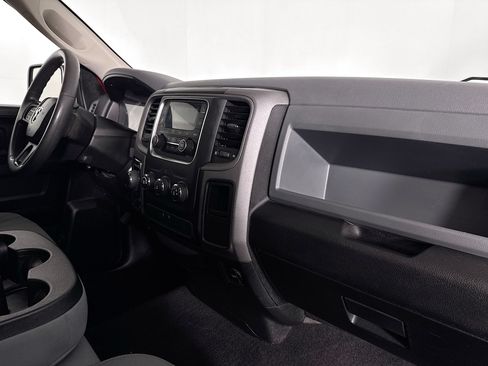 Used 2019 RAM 1500 Express AWD/4WD image 27