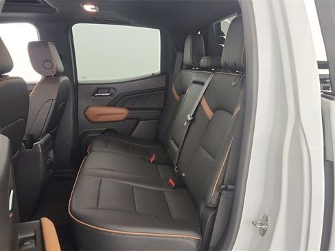 Used 2023 GMC Canyon AT4 w/ LPO, Sports Bar Package image 32