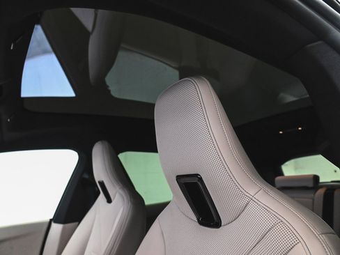 Used 2023 BMW iX xDrive50 w/ Convenience Package image 30