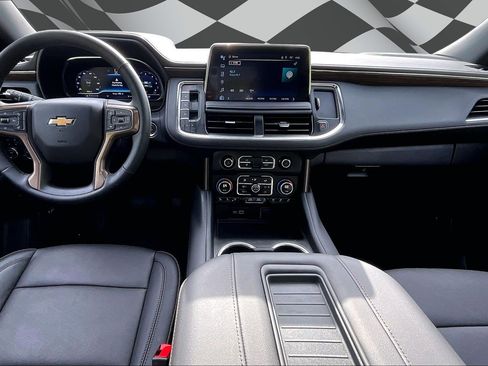 Used 2024 Chevrolet Tahoe High Country image 15