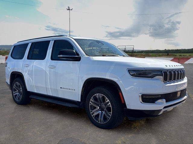 Used 2024 Jeep Wagoneer Series II w/ Flexible Seating Group RWD image 2