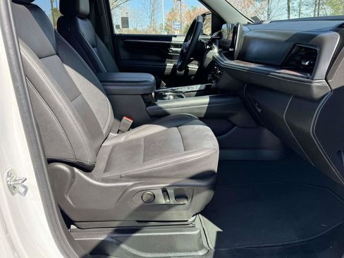 Used 2025 Chevrolet Tahoe Z71 image 16