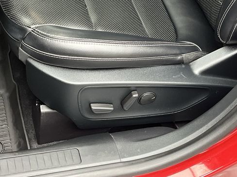 Used 2020 Ford Escape SEL image 13