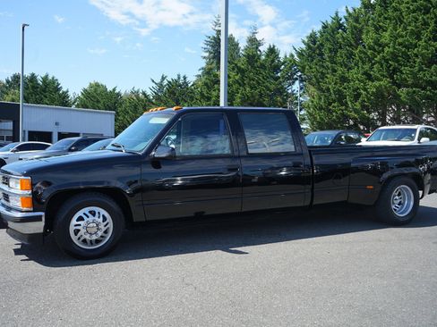 Used 1994 Chevrolet Silverado 3500 2WD Crew Cab image 2