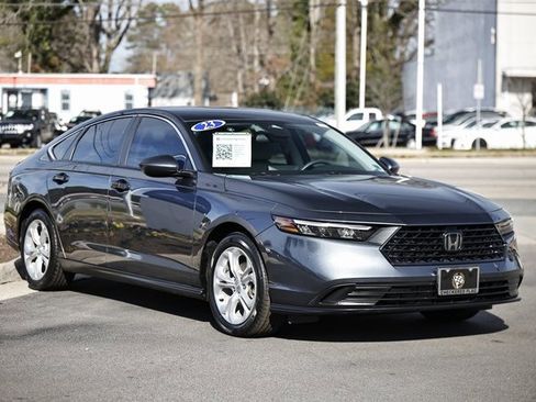 Used 2023 Honda Accord LX image 12