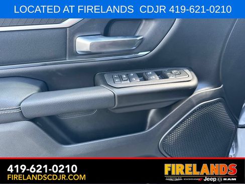 New 2026 RAM 1500 4x4 Crew Cab image 12