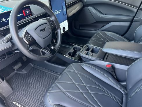 Certified 2025 Ford Mustang Mach-E Select w/ Comfort Package Lite image 11
