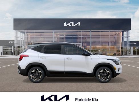 New 2026 Kia Seltos S FWD image 7