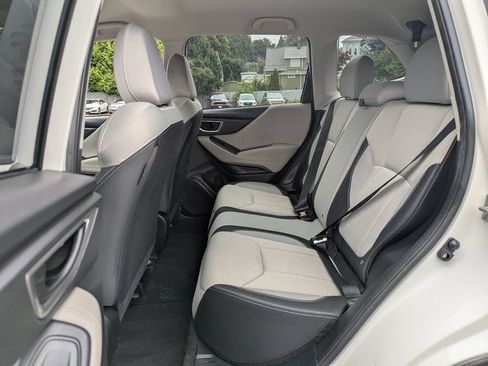 Used 2022 Subaru Forester AWD/4WD image 25