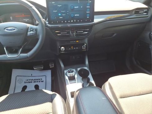 Certified 2024 Ford Escape ST-Line w/ Tech Pack #1 AWD/4WD image 10