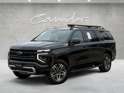 Used 2025 Chevrolet Suburban Z71 AWD/4WD image 1