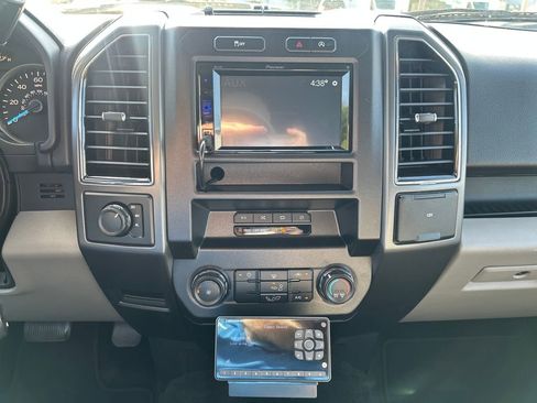 Used 2018 Ford F150 XLT image 16